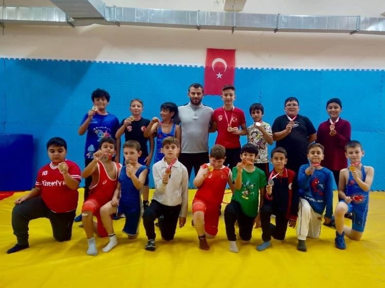 BİLECİK'TE JUDO VE GÜREŞ HEYECANI