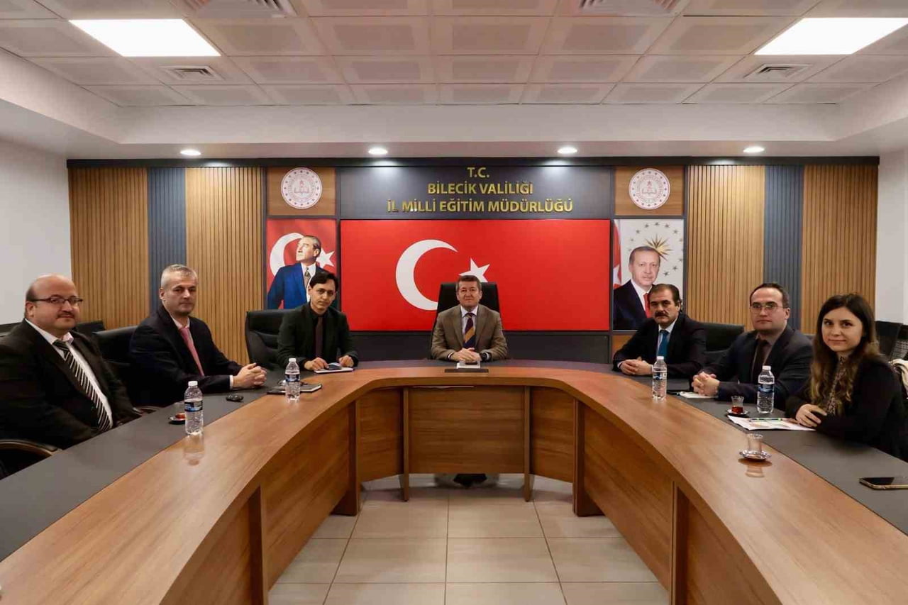 BİLECİK’TE AKADEMİK BAŞARI MASAYA YATIRILDI