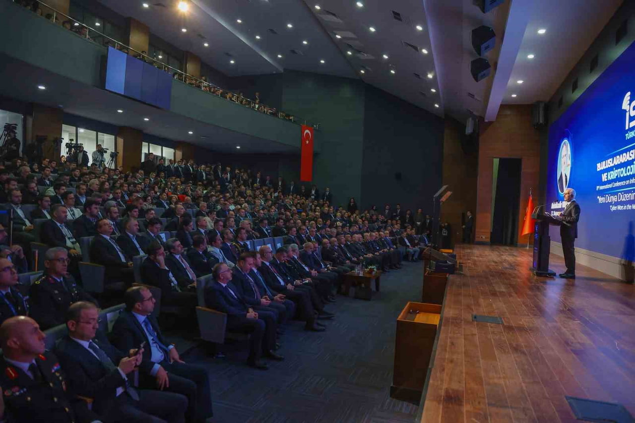 BİLGİ GÜVENLİĞİ DERNEĞİ VE CUMHURBAŞKANLIĞI SİBER GÜVENLİK BAŞKANLIĞI TARAFINDAN DÜZENLENEN 19....