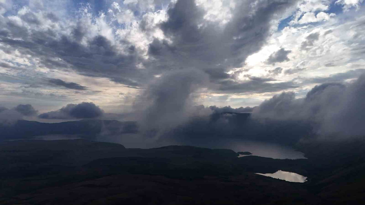 BİTLİS'İN TATVAN İLÇESİNDE BULUNAN VE CUMHURBAŞKANLIĞI KARARIYLA MİLLİ PARK İLAN EDİLEN NEMRUT...