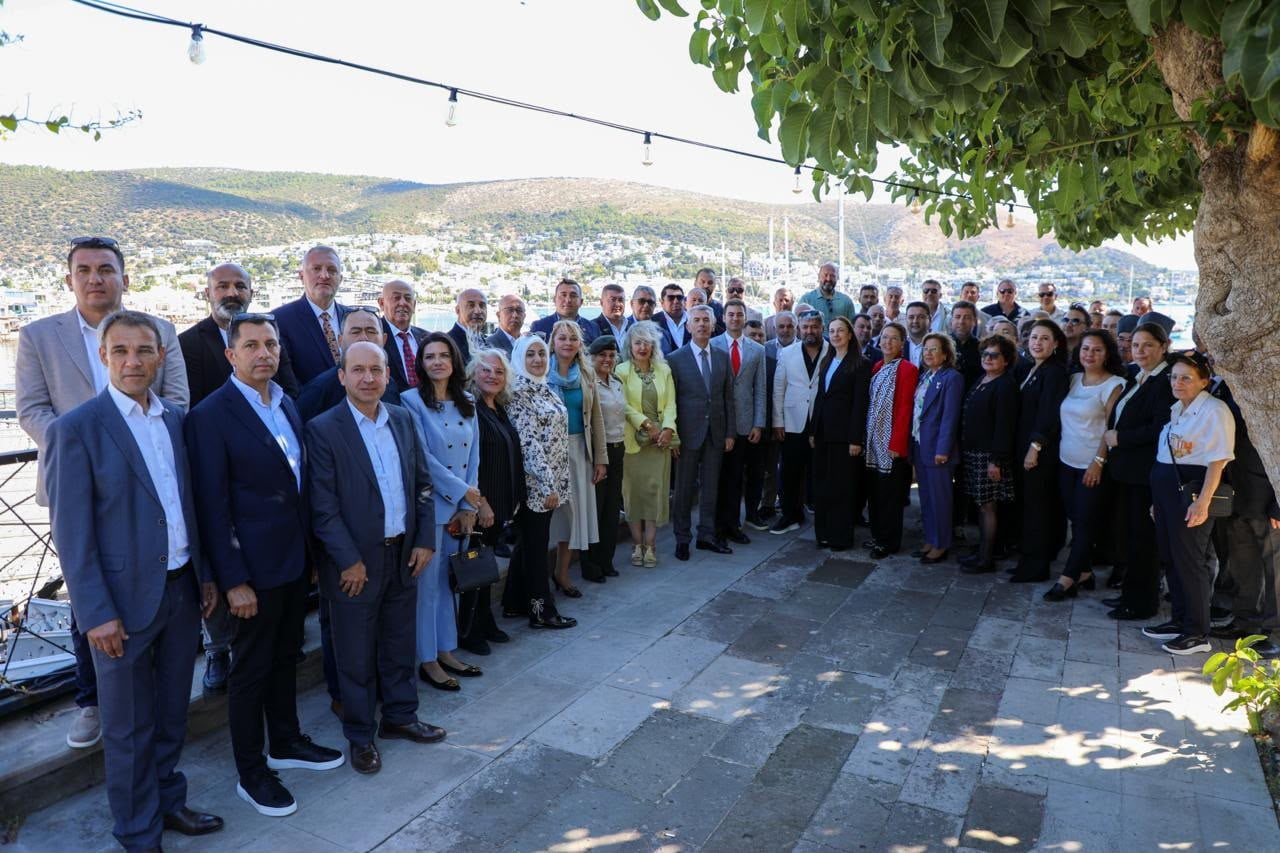 BODRUM’DA 56 MAHALLE MUHTARI İÇİN ANLAMLI KUTLAMA