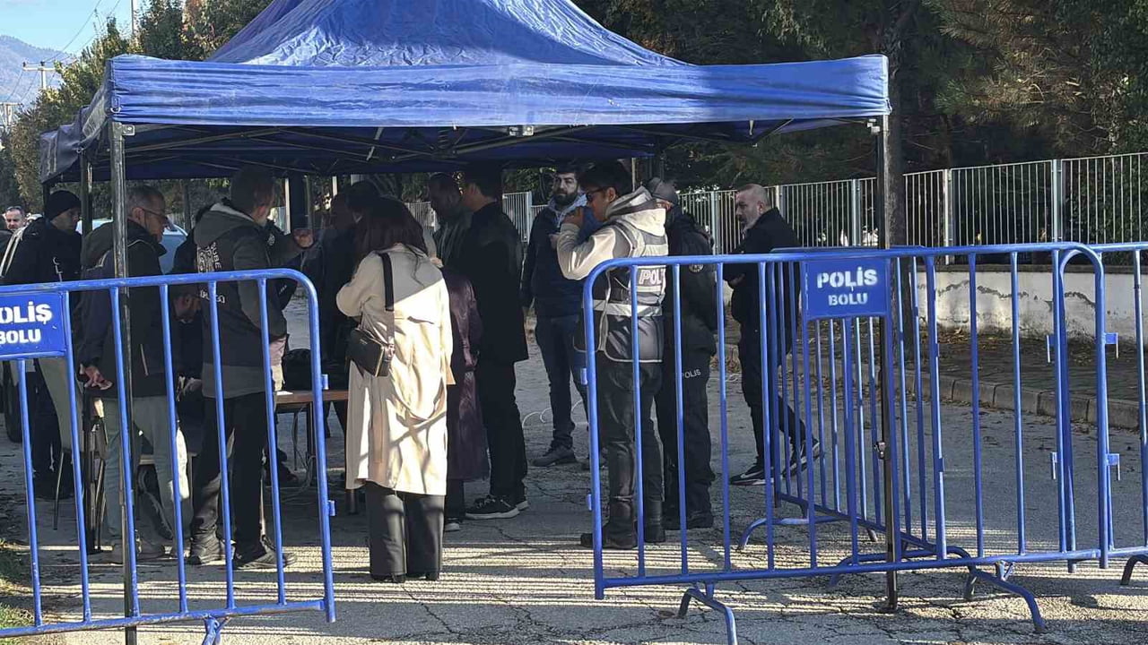 BOLU BELEDİYESİ’NE YÖNELİK YÜRÜTÜLEN SORUŞTURMA KAPSAMINDA, GÖREVDEN UZAKLAŞTIRILAN BELEDİYE...