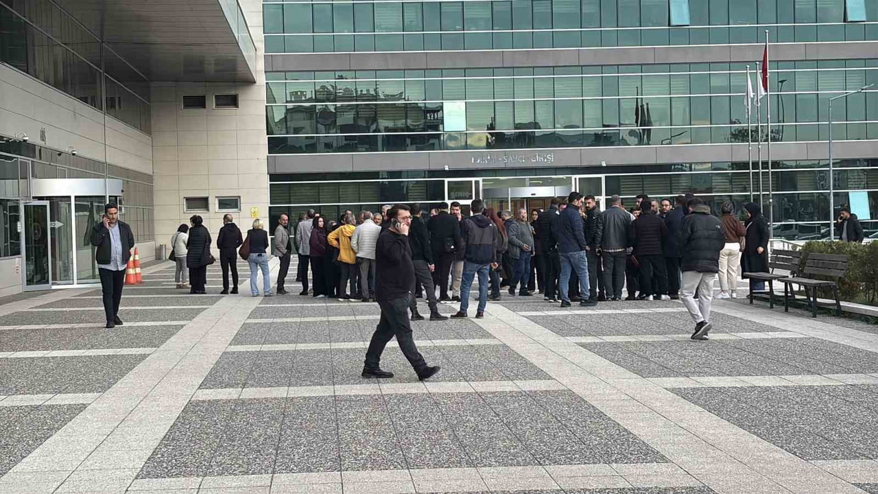 BOLU’DA JANDARMA EKİPLERİ TARAFINDAN BOLU BELEDİYESİ’NE YÖNELİK DÜZENLENEN ‘İHALEYE FESAT...