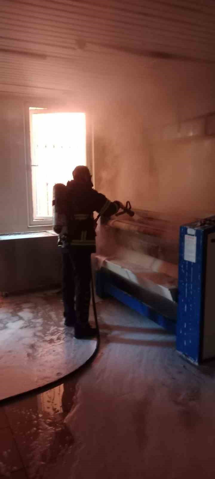 BOLU’NUN GEREDE İLÇESİNDE KYK KIZ ÖĞRENCİ YURDUNUN ÇAMAŞIRHANE BÖLÜMÜNDE ÇIKAN YANGIN PANİĞE NEDEN...