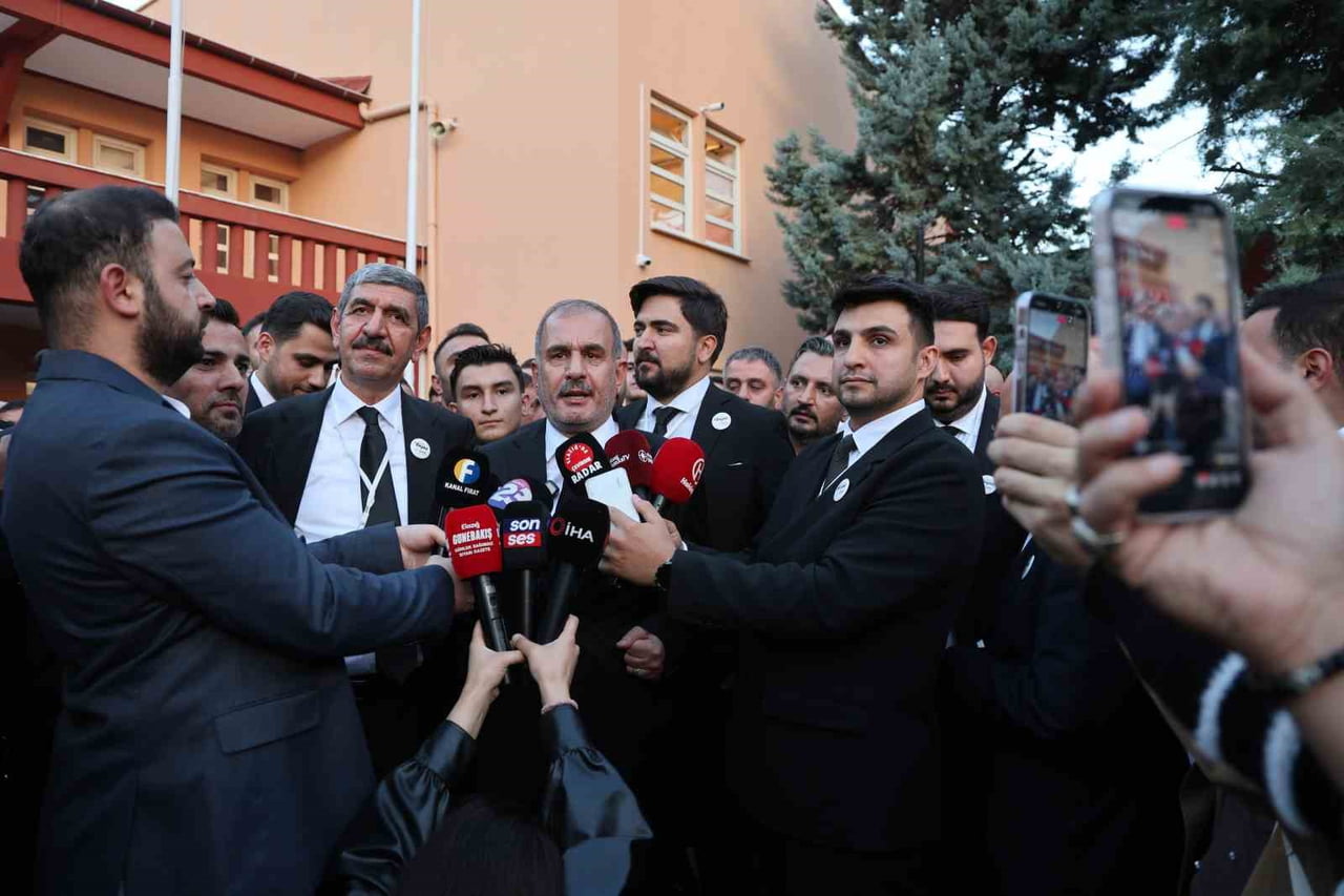 BUGÜN YAPILAN ELAZIĞ TİCARET VE SANAYİ ODASI ORGAN SEÇİMLERİNDE, OY SAYIM İŞLEMLERİNİN ARDINDAN...