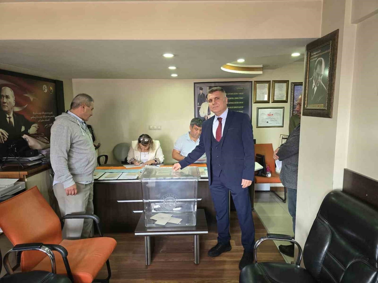 BULDAN TİCARET ODASI’NDA (BTO)  GERÇEKLEŞTİRİLEN SEÇİMLERİN ARDINDAN ÖZGÜR ÖNDER YÖNETİM KURULU...