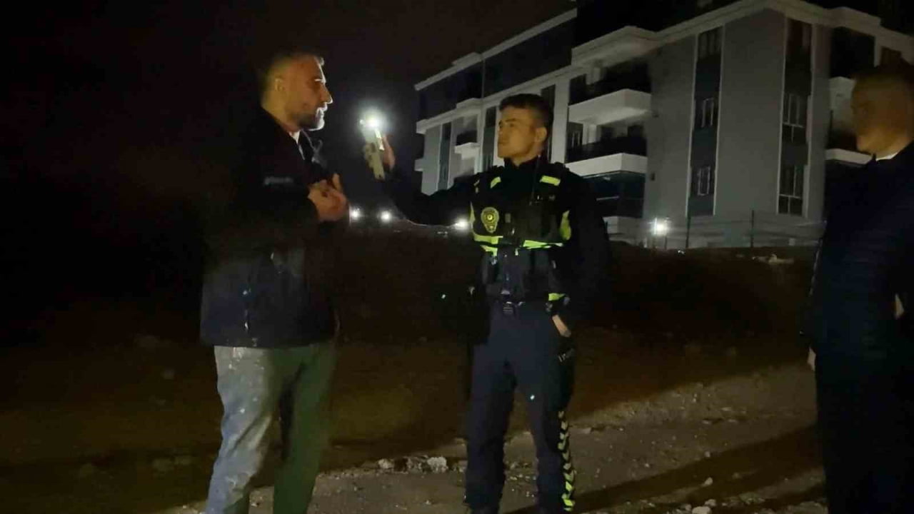 BURSA'NIN İNEGÖL İLÇESİNDE POLİSİN "DUR" İHTARINA UYMAYARAK KAÇAN ALKOLLÜ SÜRÜCÜ, 5 KİLOMETRELİK...