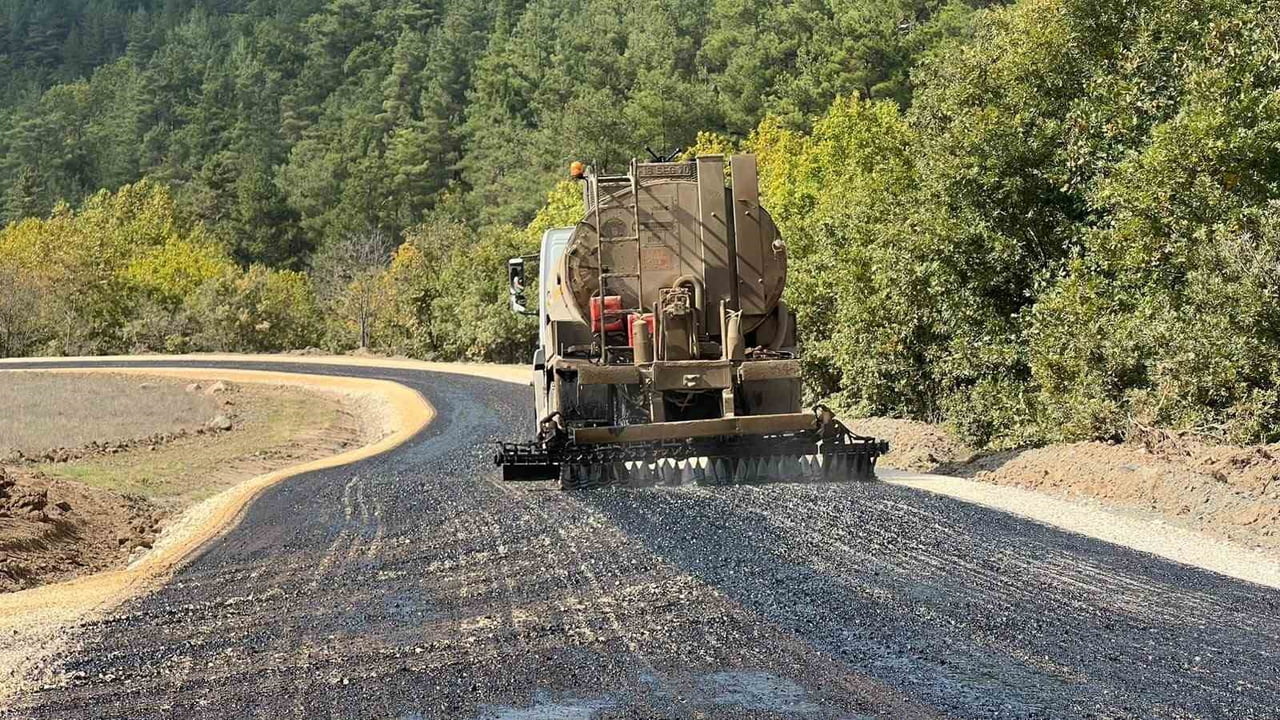 BURSA BÜYÜKŞEHİR BELEDİYESİ, İL GENELİNDE ULAŞIM AĞINI GÜÇLENDİRME ÇALIŞMALARI KAPSAMINDA...
