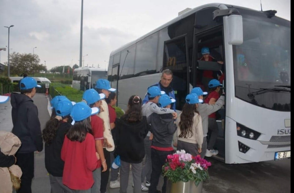 BURSA EMNİYET MÜDÜRLÜĞÜ TARAFINDAN YÜRÜTÜLEN "BİRLİKTE GÜZEL YARINLARA, GÜVENLİ BURSA" PROJESİ...