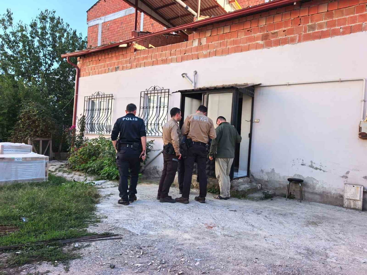 BURSA’NIN İNEGÖL İLÇESİNDE  SABAHATTİN AYINTAP (63), AİLESİ TARAFINDAN EVİNDE HAREKETSİZ HALDE...