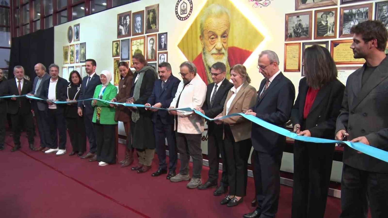 BURSA’NIN YILDIRIM İLÇESİNDE 2026-2027 KÜLTÜR SANAT SEZONU, NECİP FAZIL KISAKÜREK’İN "BİR ADAM...
