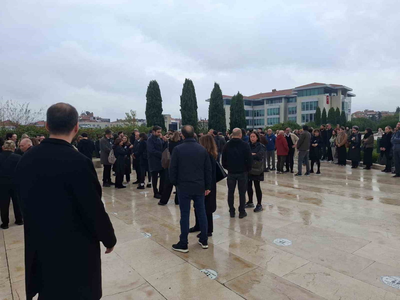 CAN YAYINLARI GENEL YAYIN YÖNETMENİ, YAZAR, EDİTÖR VE ÇEVİRMEN CEM AKAŞ, SON YOLCULUĞUNA...