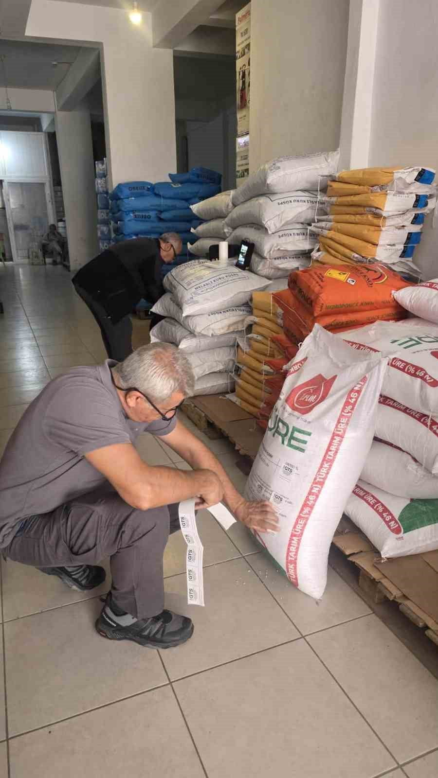 ÇANAKKALE’DE DNA BARKOD VE BANDROLLÜ GÜBRE DENETİMLERİ GERÇEKLEŞTİRİLDİ.