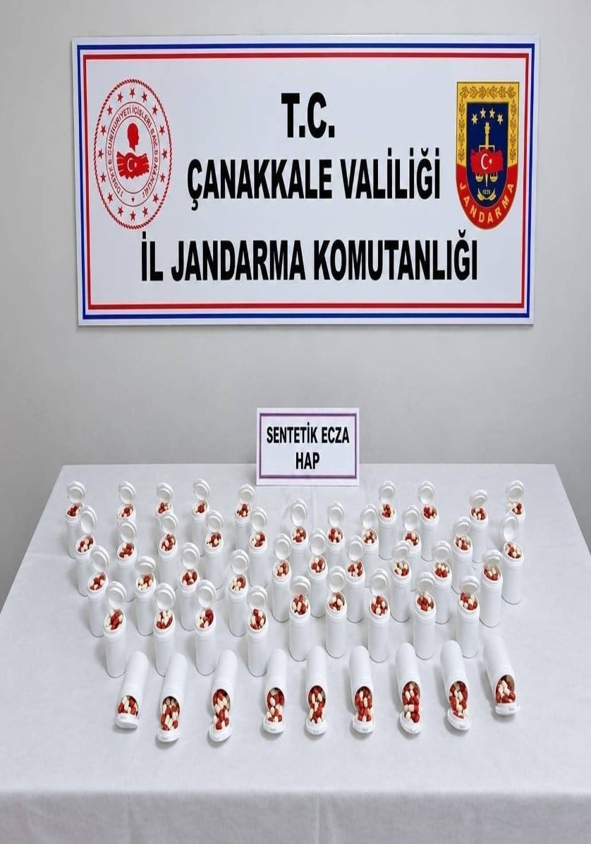 ÇANAKKALE’DE JANDARMADA TARAFINDAN DÜZENLENEN UYUŞTURUCU OPERASYONUNDA 1 ŞÜPHELİ TUTUKLANDI.