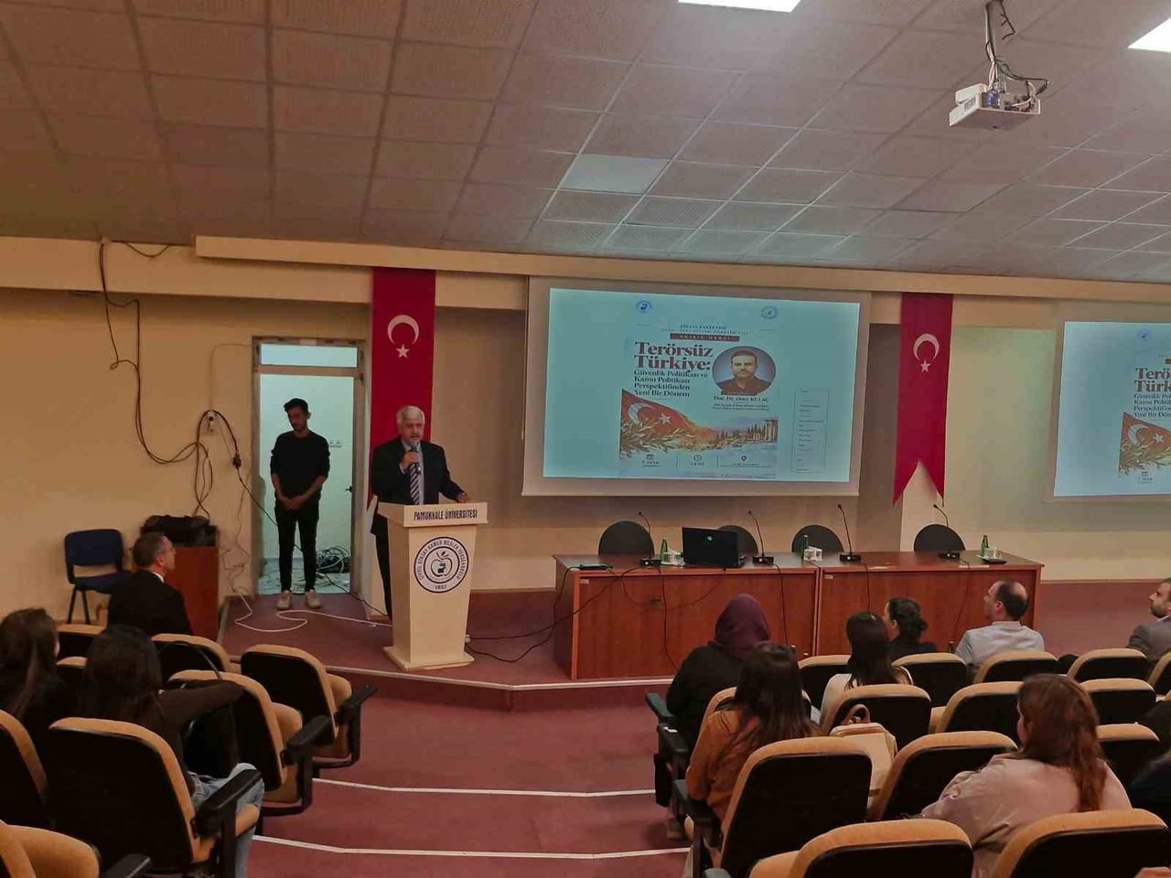 ÇİVRİL’DE YENİ AKADEMİK YIL “TERÖRSÜZ TÜRKİYE” DERSİYLE BAŞLADI