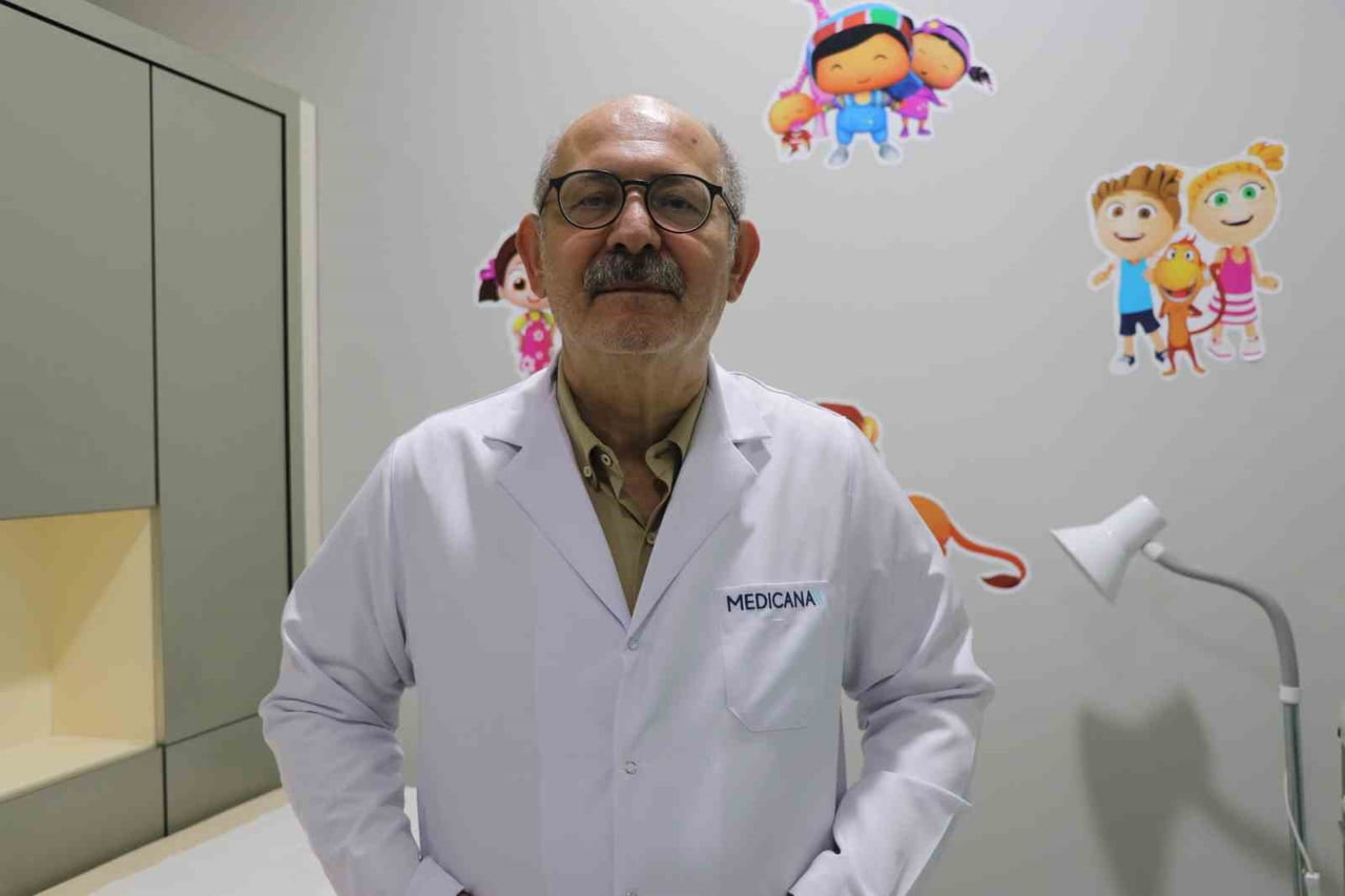 ÇOCUK CERRAHİSİ UZMANI DOÇ. DR. MİTHAT GÜNAYDIN