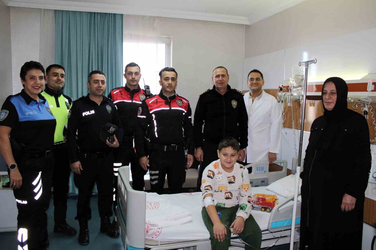 ÇOCUK SERVİSİ YUNUS POLİSLERİ HASTANE YÖNETİMİ HASTA VE REFAKATÇISI