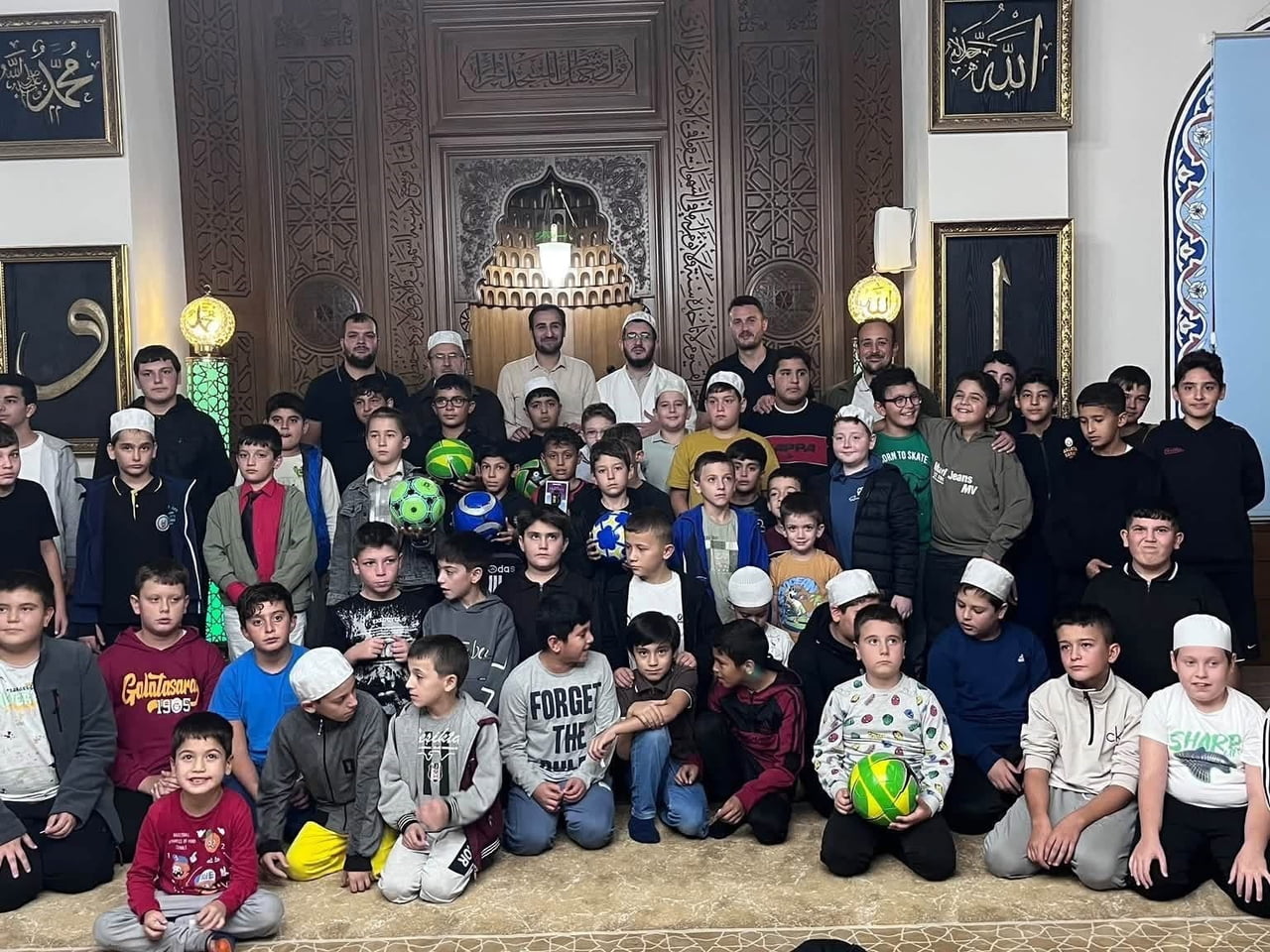 ÇOCUKLAR KOCAATLI CAMİİNDE BULUŞTU