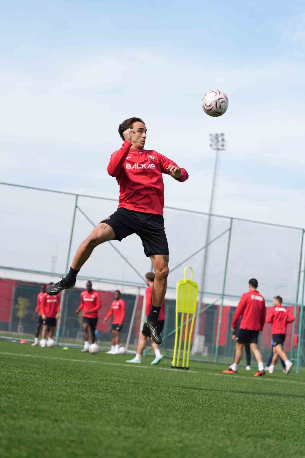 ÇORUM FK, TRENDYOL SÜPER LİG’İN 10. HAFTASINDA KARŞILAŞACAĞI ERZURUMSPOR FK MAÇI İÇİN...