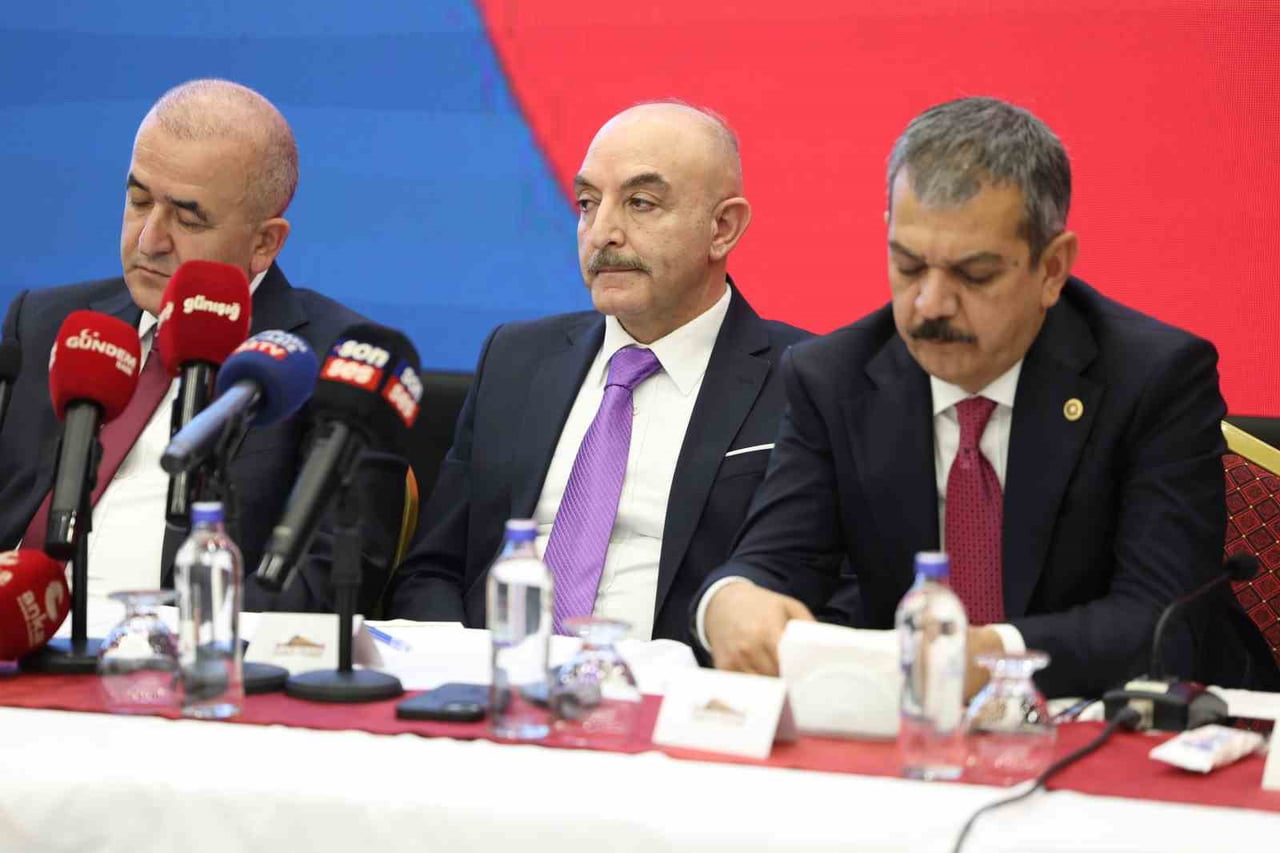 CUMHURBAŞKANI DANIŞMANI SİVİL DAYANIŞMA PLATFORMU BAŞKANI AYHAN OĞAN, "PKK/KCK TERÖR ÖRGÜTÜNÜN...