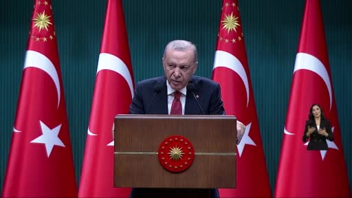 Cumhurbaşkanı Erdoğan: "Fon meselesinin süratle çözümü için yoğun bir gayret içindeyiz"