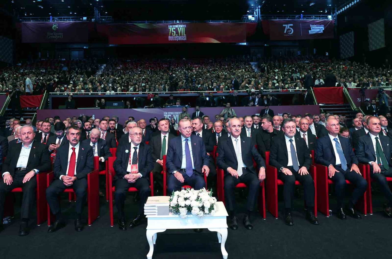 CUMHURBAŞKANI RECEP TAYYİP ERDOĞAN, İSTANBUL KONGRE MERKEZİ'NDE İLİM YAYMA CEMİYETİ 75. YIL...