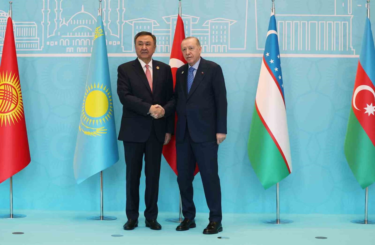 CUMHURBAŞKANI RECEP TAYYİP ERDOĞAN, TÜRK DEVLETLERİ TEŞKİLATI ZİRVESİ KAPSAMINDA ANKARA'YA GELEN...