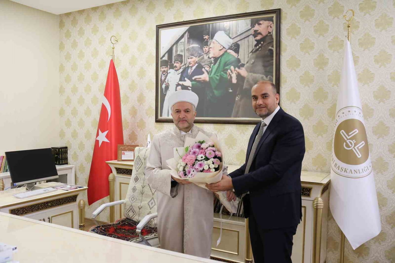 CUMHURBAŞKANLIĞI ATAMA KARARNAMESİ İLE VAN İL MÜFTÜLÜĞÜ GÖREVİNE ATANAN KADİR KOÇAK, DÜZENLENEN...