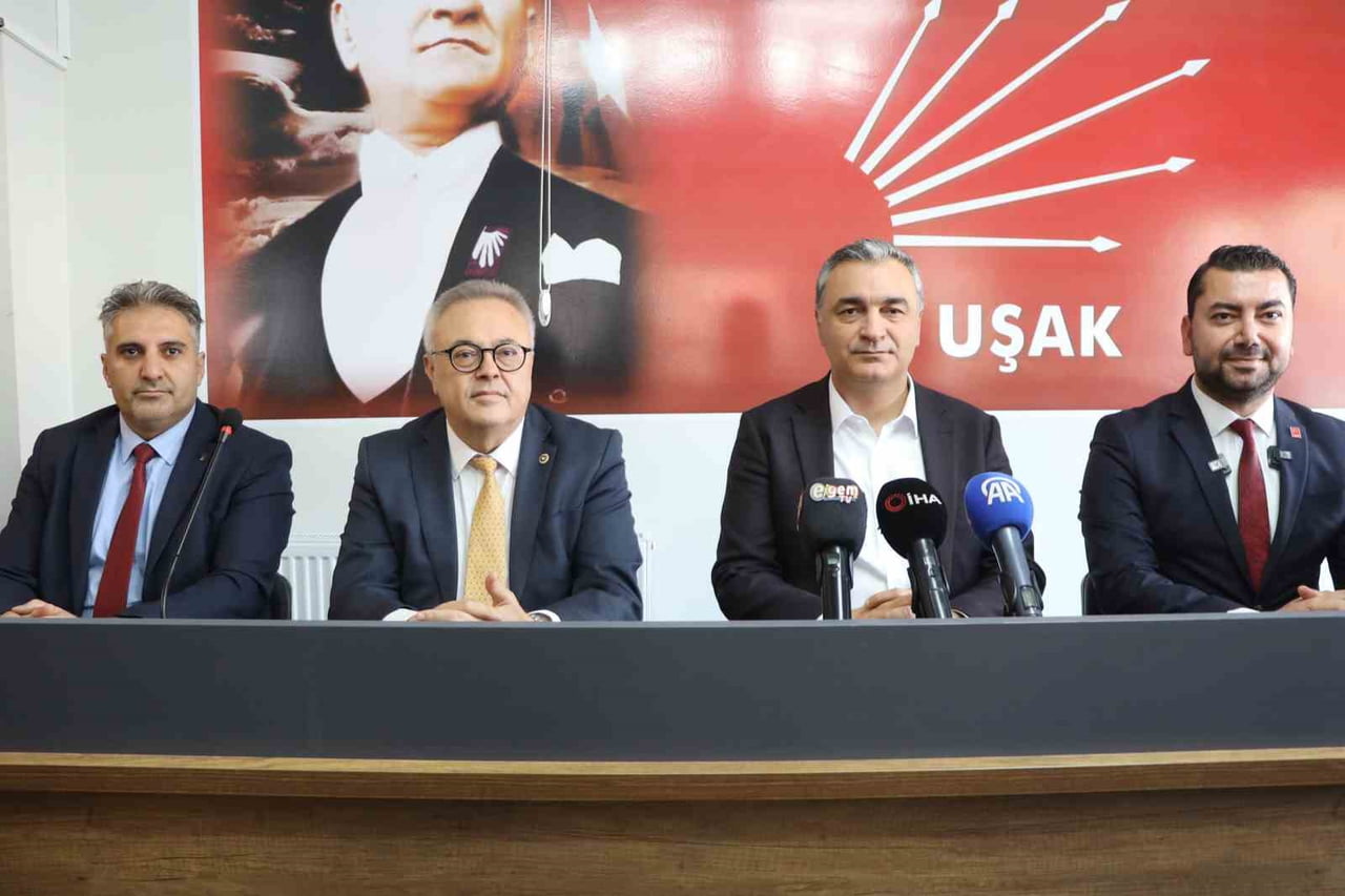 CUMHURİYET HALK PARTİSİ (CHP) SÖZCÜSÜ MÜSLİM SARI, “KAPILARI BU KADAR SERT KAPATMAYIN, AÇMAK...