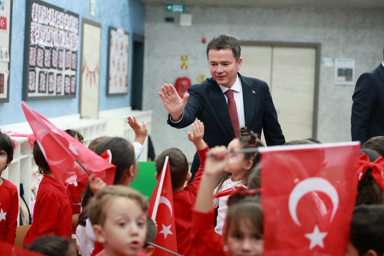 CUMHURİYET’İN KURULUŞUNUN 103’ÜNCÜ YIL DÖNÜMÜ, OSMANGAZİ BELEDİYESİ BÜNYESİNDE HİZMET VEREN...