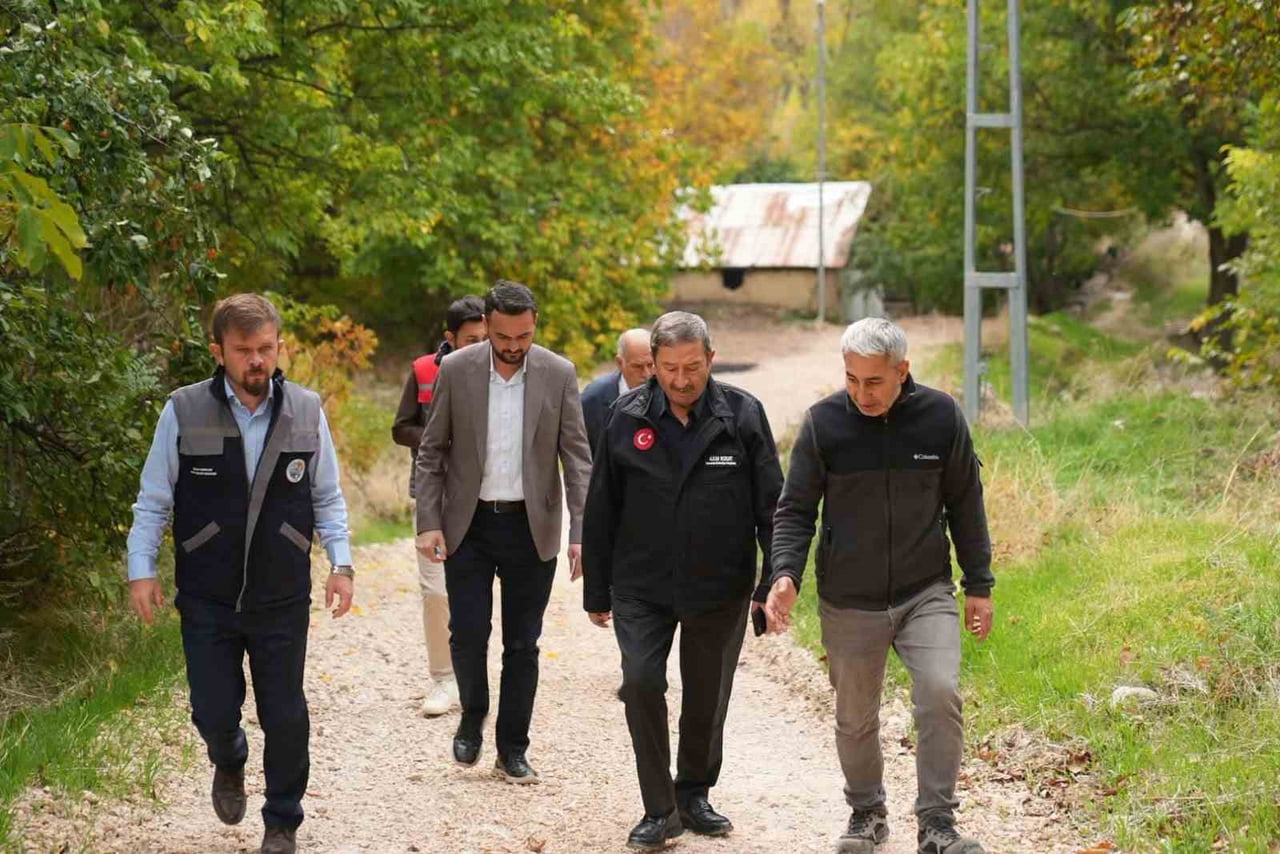 DARENDE’DE ASFALT ÇALIŞMALARI İÇİN İNCELEME YAPILDI