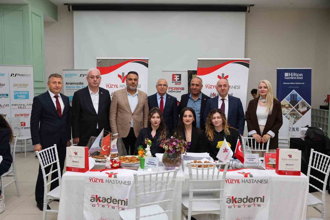 DARICA BELEDİYESİ TARAFINDAN BU YIL 6'NCISI DÜZENLENEN İSTİHDAM FUARI'NDA, 54 FİRMA İŞ ARAYAN...