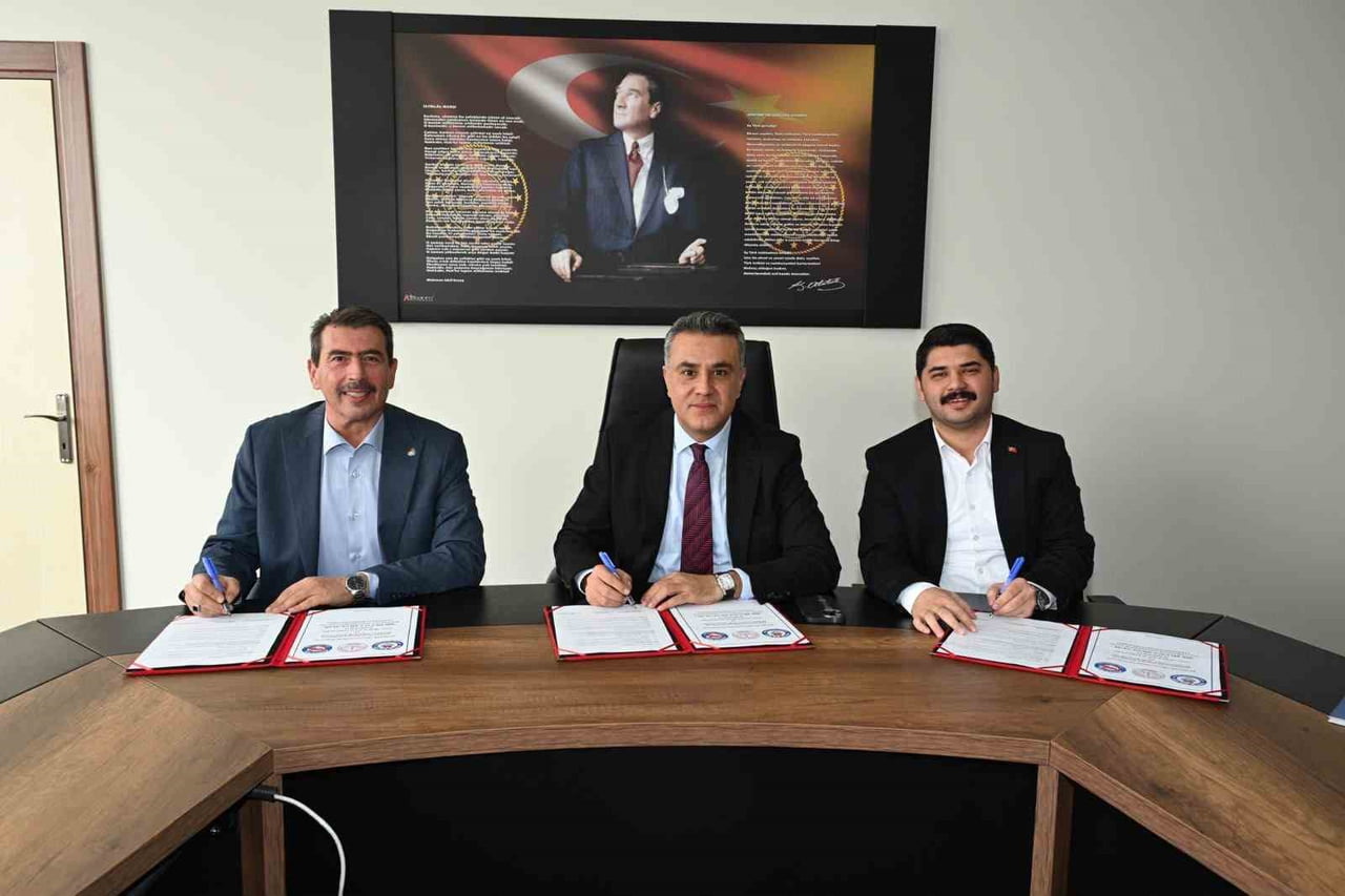 DENİZLİ'DE GENÇLİK İÇİN DEV İŞ BİRLİĞİ: "BİR BİLEN İLE BİLGE NESİL" PROJESİ...