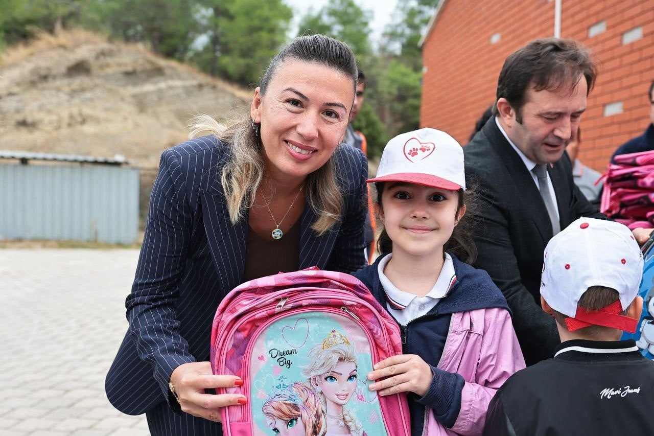 DENİZLİ BÜYÜKŞEHİR BELEDİYESİ, 4 EKİM DÜNYA HAYVANLARI KORUMA GÜNÜ DOLAYISIYLA SOKAK HAYVANLARI...