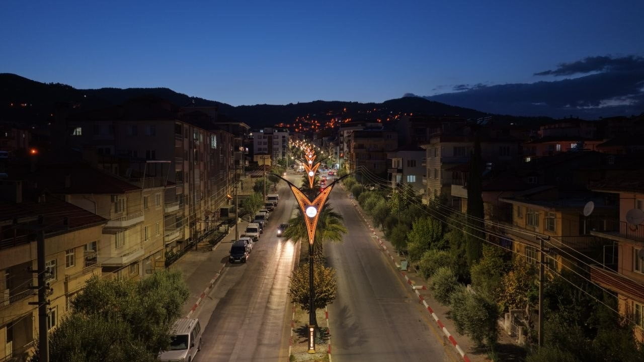 DENİZLİ BÜYÜKŞEHİR BELEDİYESİ, BULDAN, KALE, SERİNHİSAR VE TAVAS İLÇELERİNDE TAMAMLADIĞI TOPLAM 10...