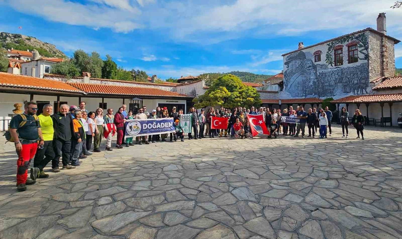DENİZLİ DOĞADEN DOĞA YÜRÜYÜŞ KULÜBÜ ÜYELERİ, MUĞLA’NIN TARİHİ VE DOĞAL GÜZELLİKLERİNİ KEŞFETMEK...