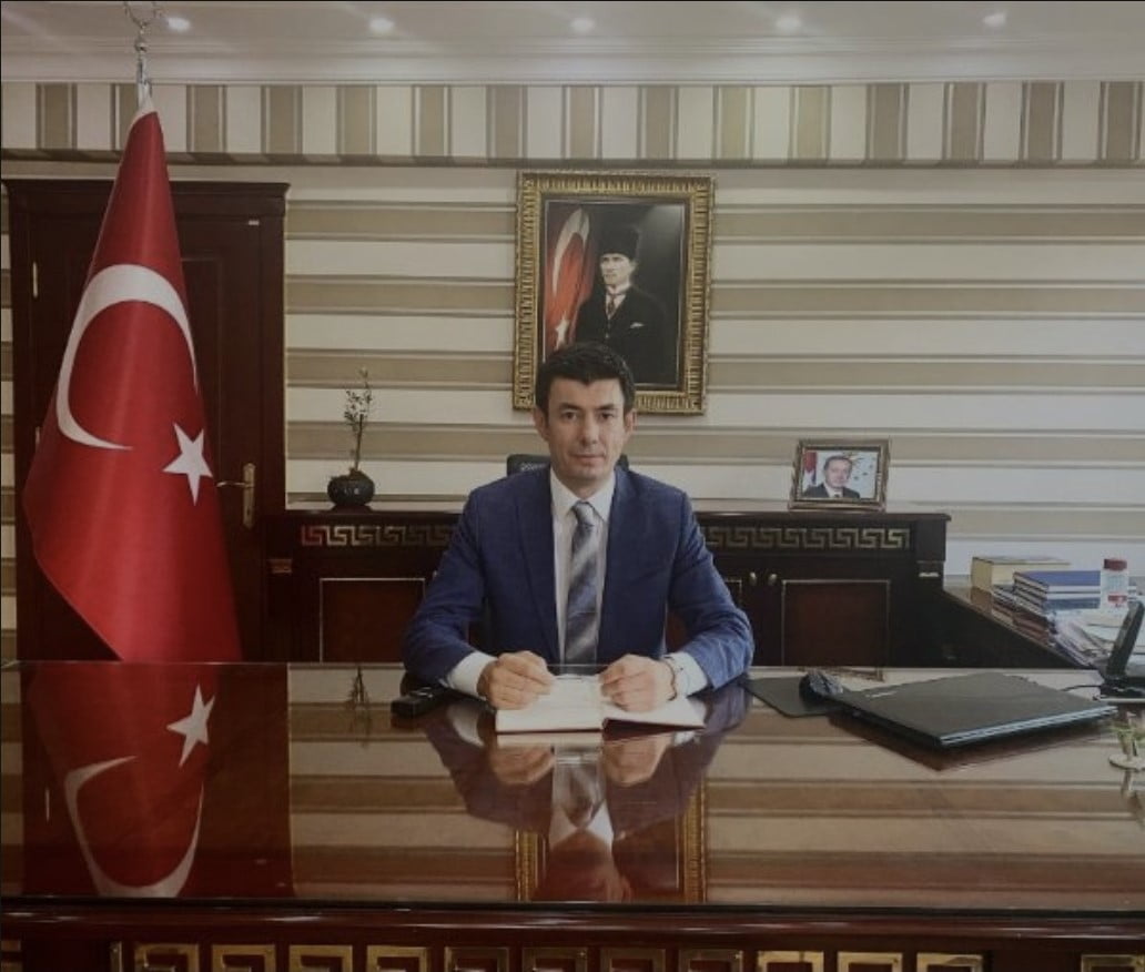 DENİZLİ’NİN KALE İLÇESİNDE 2014-2016 YILLARI ARASINDA KAYMAKAMLIK GÖREVİNDE BULUNAN...