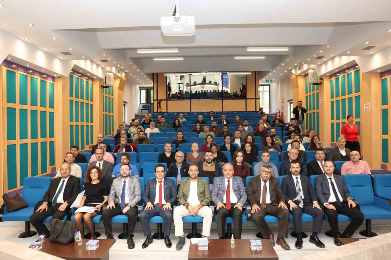 DENİZLİ OSB, DEVLET DESTEKLERİ BİLGİLENDİRME TOPLANTISI’NA EV SAHİPLİĞİ YAPTI