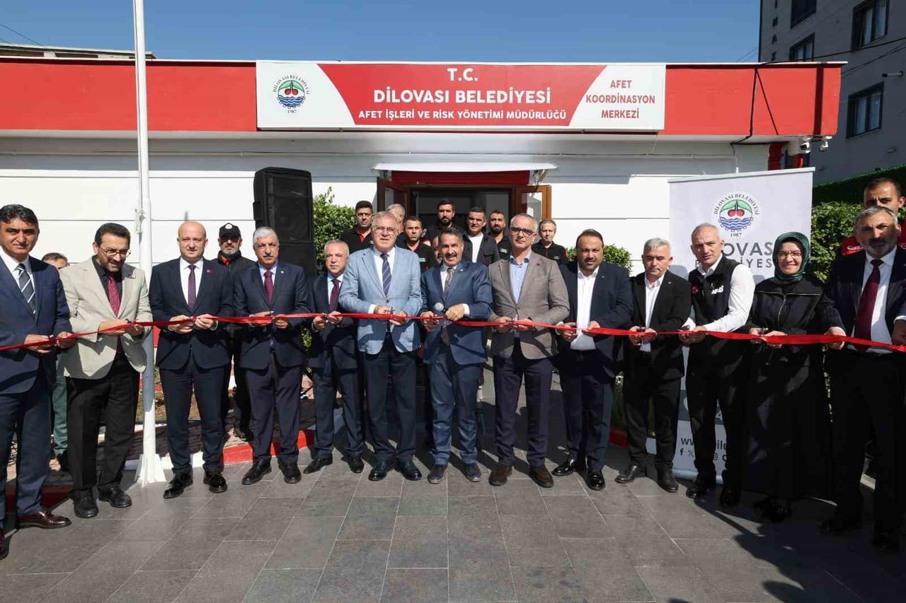 DİLOVASI'NDA AFETLERE HAZIRLIK KAPASİTESİNİ ARTIRMAK VE ACİL DURUMLARDA MÜDAHALE ÇALIŞMALARINI...