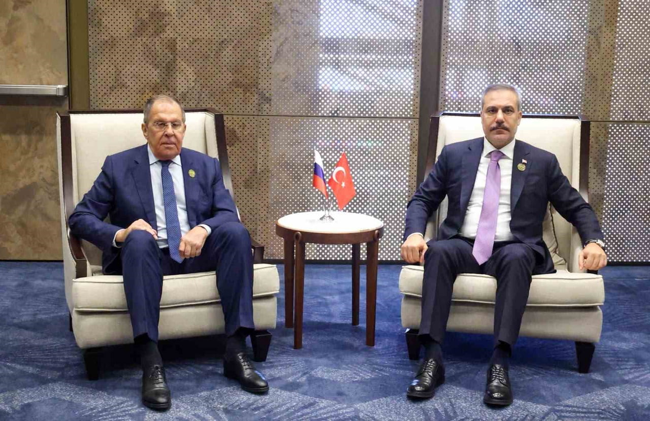 DIŞİŞLERİ BAKANI FİDAN (SAĞDA), RUSYA DIŞİŞLERİ BAKANI LAVROV (SOLDA) İLE GÖRÜŞTÜ