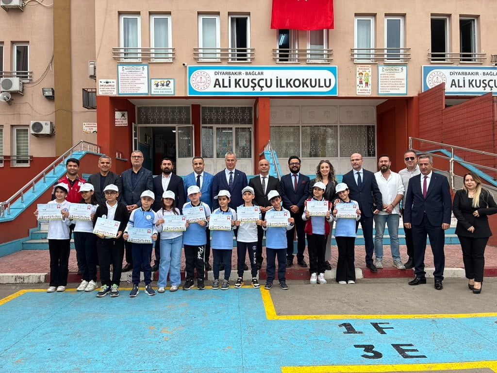 DİYARBAKIR’DA ŞU ANA KADAR 14 BİN ÖĞRENCİYE ULAŞAN SAĞLIKLI ÇOCUK SAĞLIKLI GELECEK PROGRAMI...