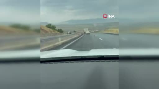 Diyarbakır’da tır yoldan çıktı: 1 yaralı