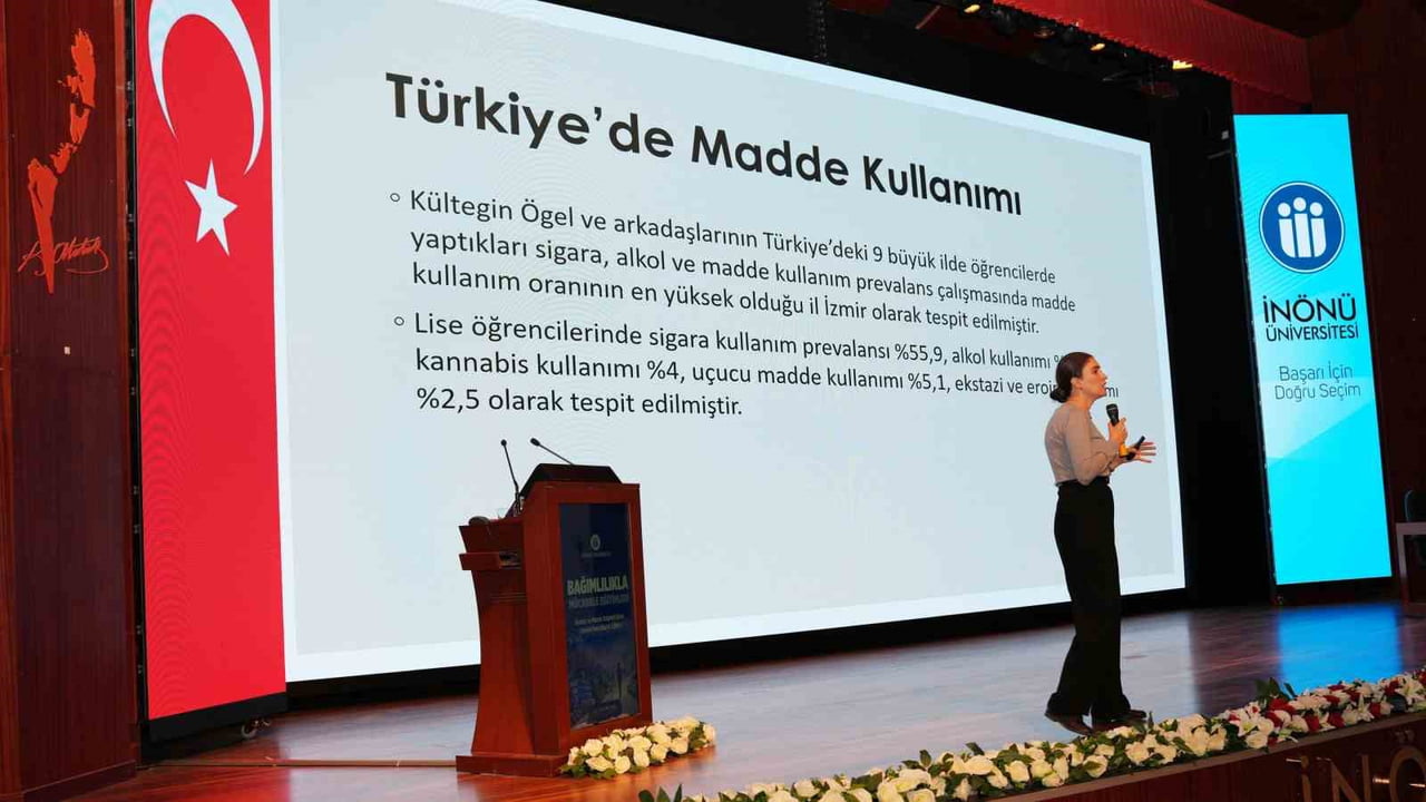 DOÇ. DR. AYŞE BARAN KONUŞMA YAPTI