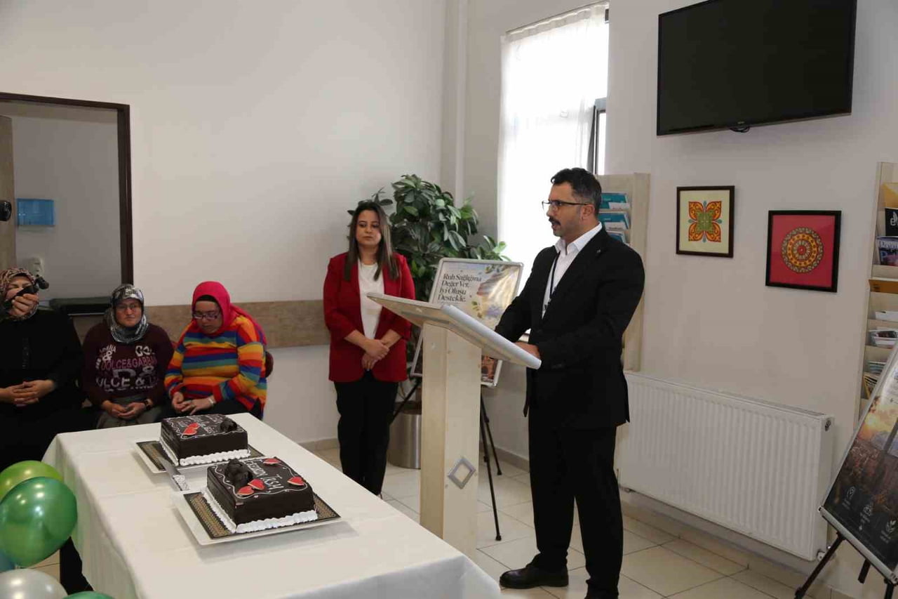 DÜNYA RUH SAĞLIĞI GÜNÜ KAPSAMINDA ERZURUM TOPLUM RUH SAĞLIĞI MERKEZİNDE FARKINDALIK PROGRAMI...