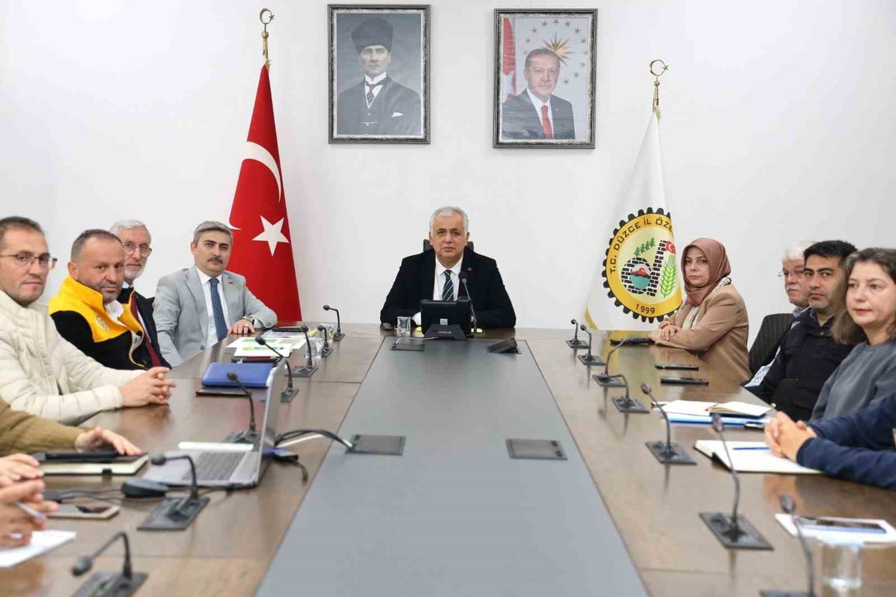 DÜZCE'DE DEVAM EDEN EĞİTİM YATIRIMLARININ SON DURUMU VE ÖNÜMÜZDEKİ DÖNEMDE HAYATA GEÇİRİLMESİ...