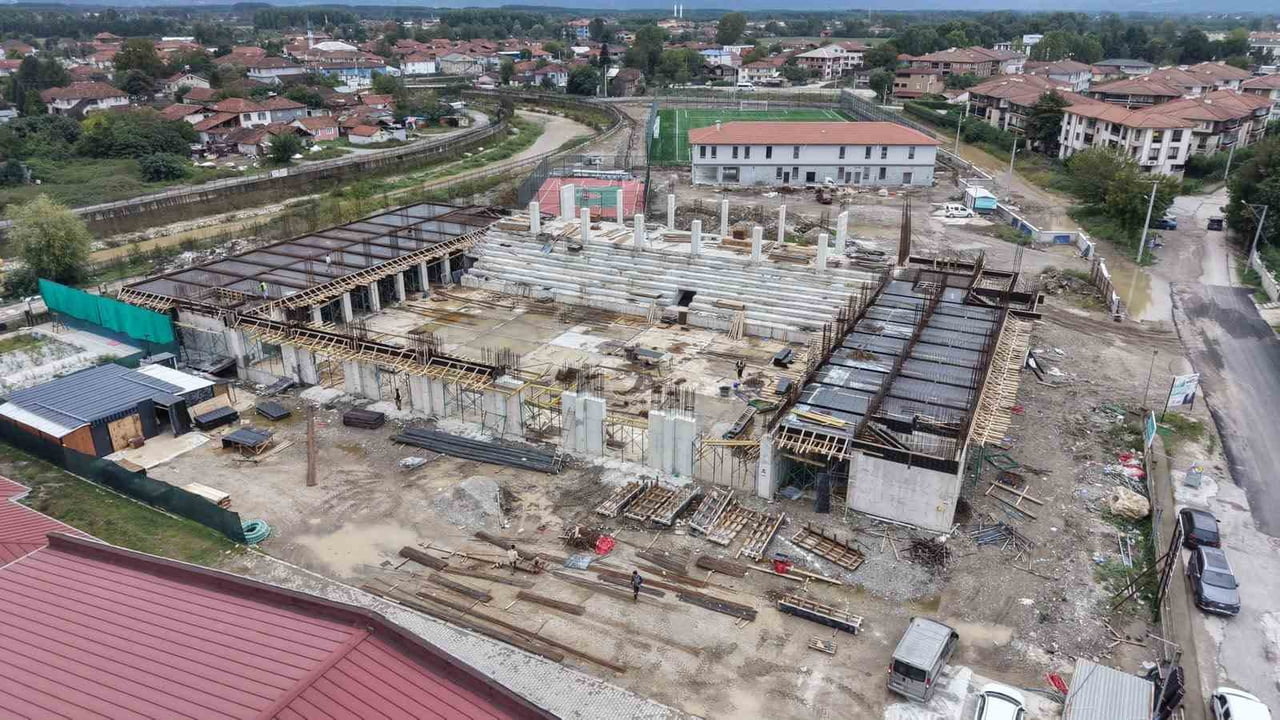 DÜZCE BELEDİYESİ TARAFINDAN HAYATA GEÇİRİLEN 19 MAYIS SPOR KAMPÜSÜ’NDE ÇALIŞMALAR DEVAM EDİYOR. 3...