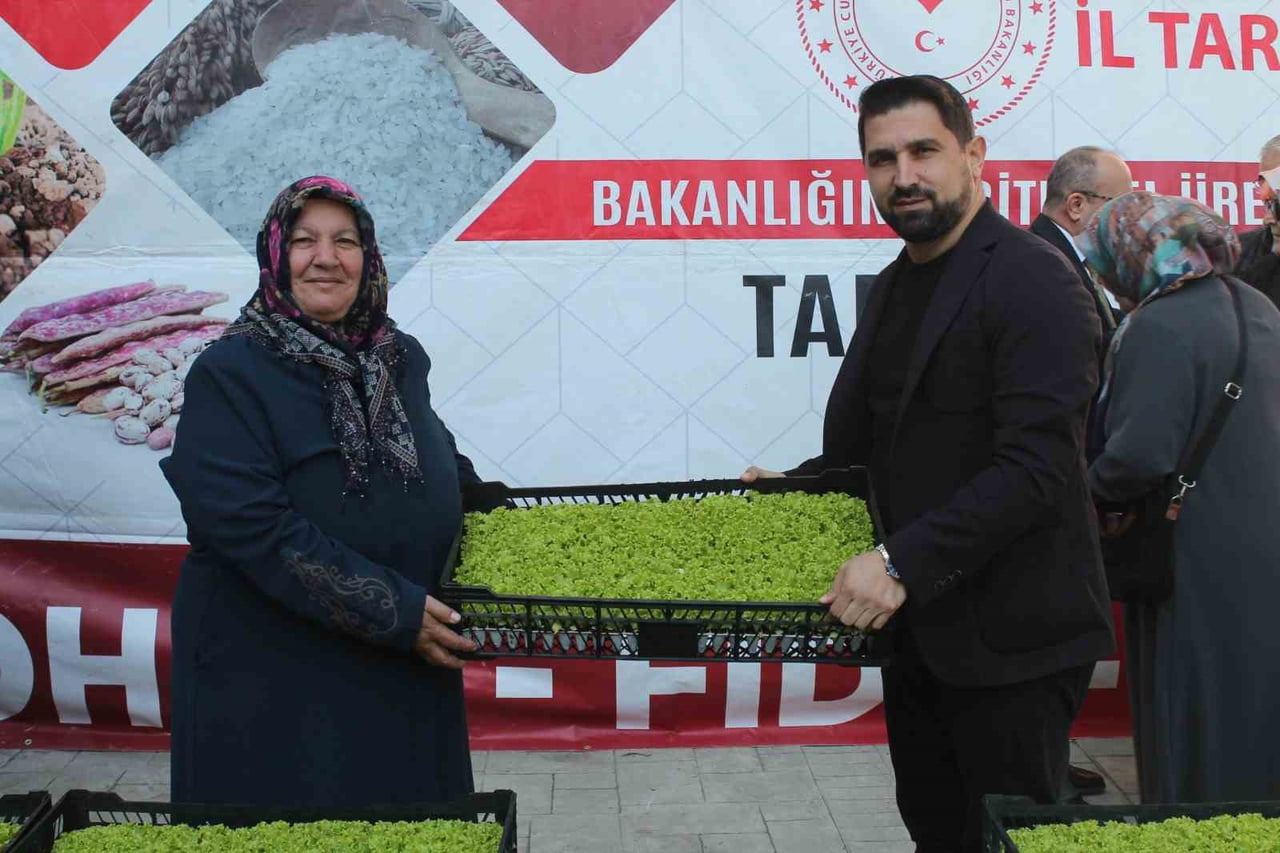 DÜZCE’DE TARIMSAL ÜRETİMİ ARTIRMAK VE ÇİFTÇİLERİN GİRDİ MALİYETLERİNİ AZALTMAK AMACIYLA 139...
