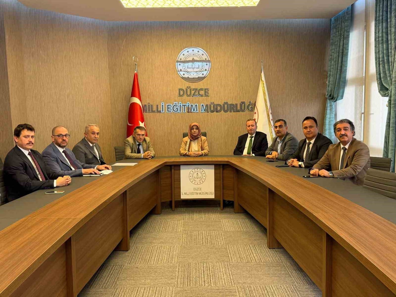 DÜZCE’DE TAŞIMALI EĞİTİM UYGULAMALARININ MEVCUT DURUMU, YAŞANAN SORUNLAR VE ÇÖZÜM ÖNERİLERİ...