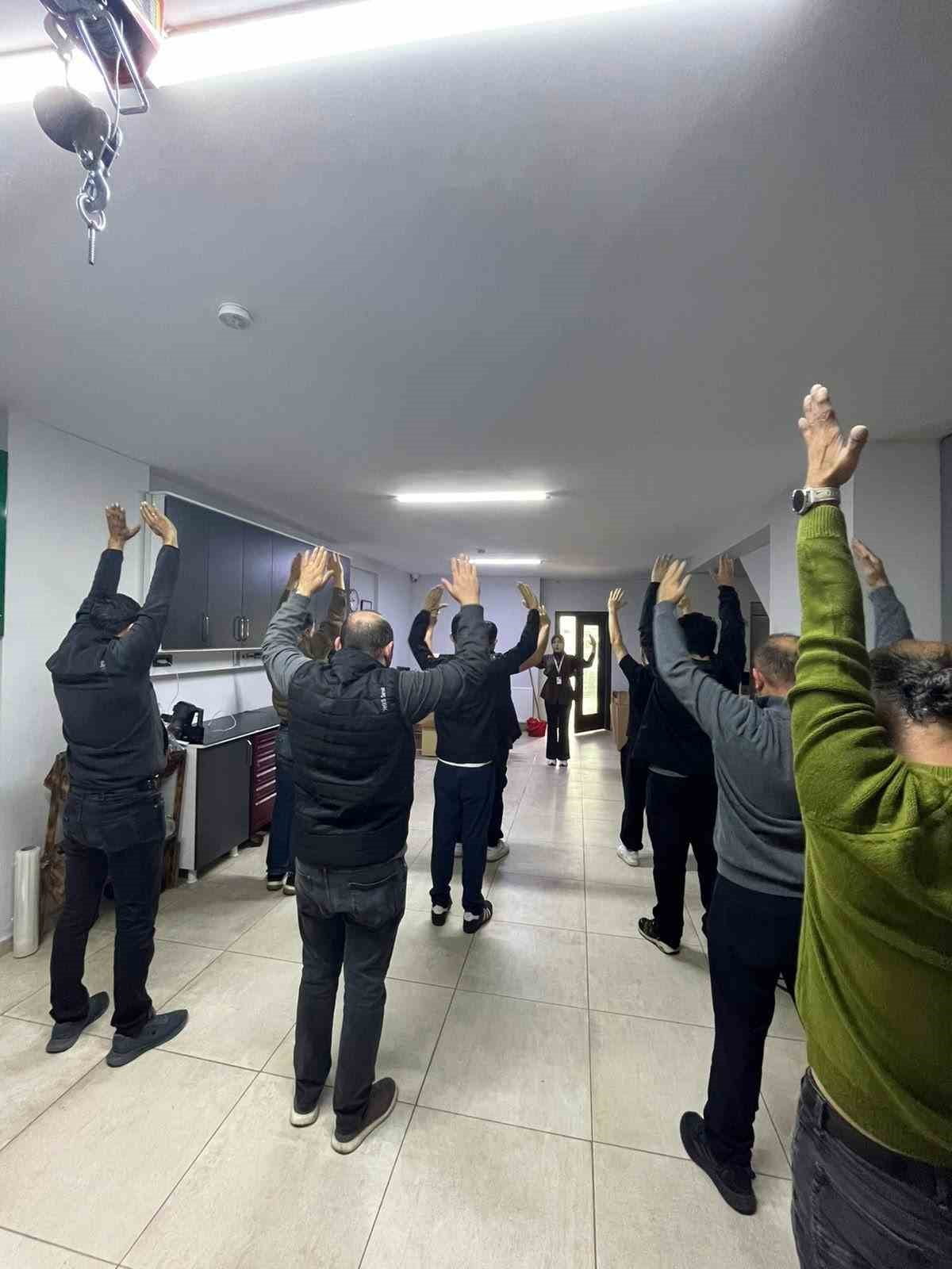 DÜZCE İL SAĞLIK MÜDÜRLÜĞÜ TARAFINDAN YÜRÜTÜLEN “MAHALLEMDE HAREKET VAR” PROJESİ KAPSAMINDA...