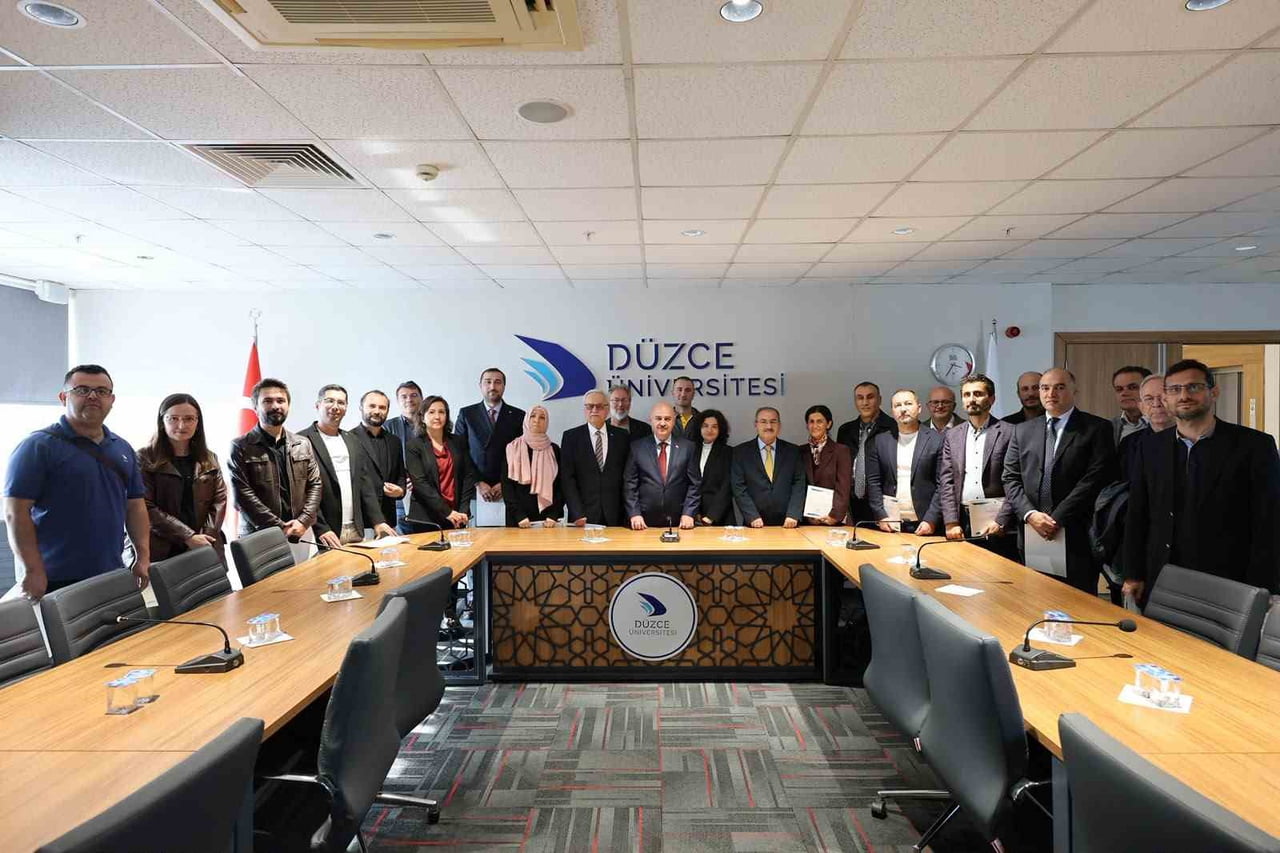 DÜZCE ÜNİVERSİTESİ REKTÖRÜ PROF. DR. NEDİM SÖZBİR, STANFORD ÜNİVERSİTESİ TARAFINDAN ELSEVİER İŞ...